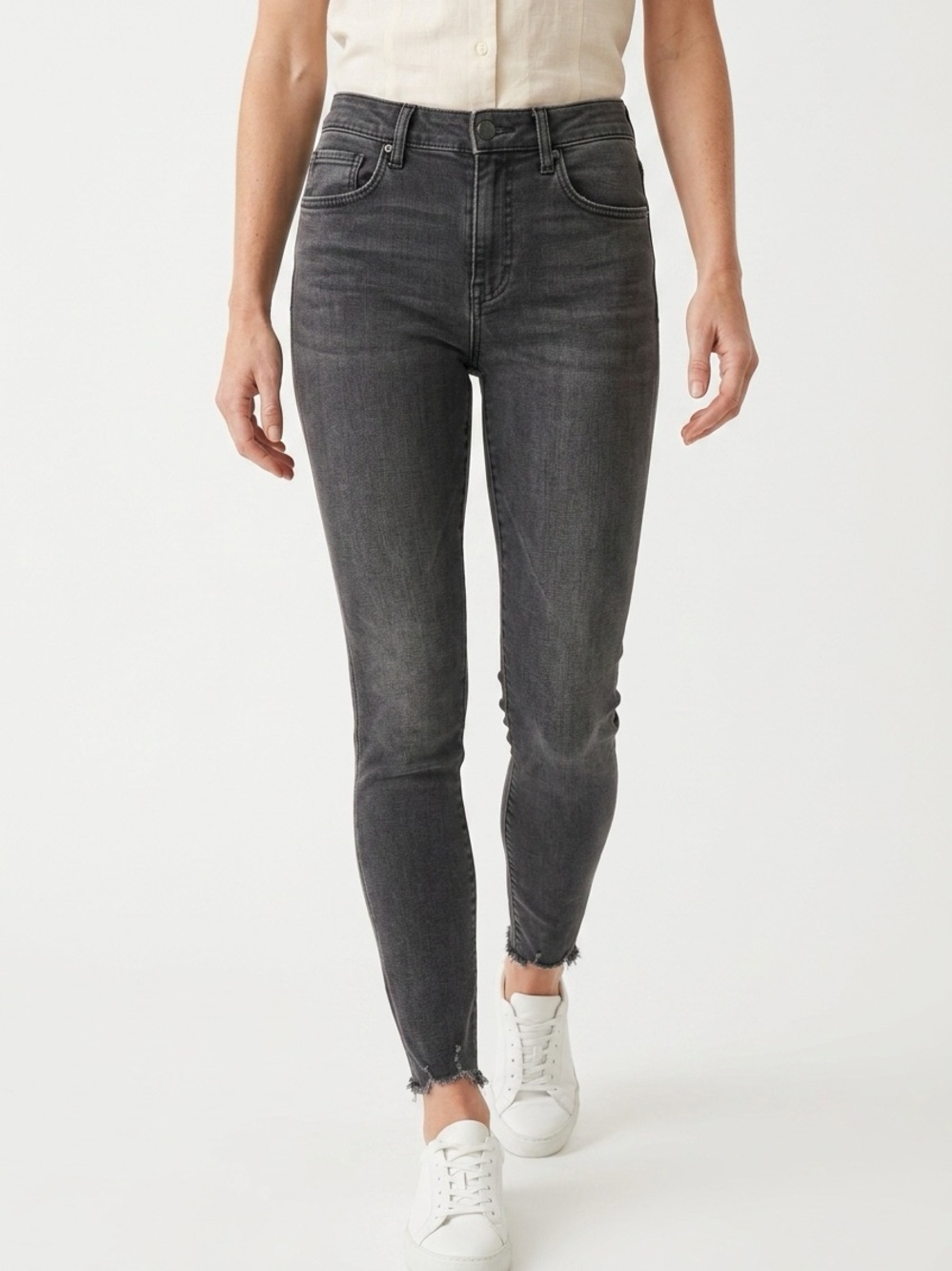 GOOD AMERICAN | Good Legs Crop Black Wash Gray Denim Jeans Women’s Size 8